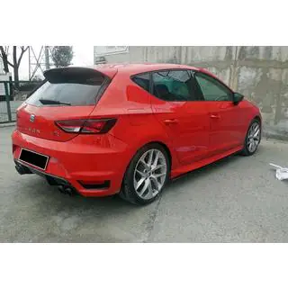 DPT V-4 side skirts (hoogglans zwart) Seat Leon 2013–2020 foto 1
