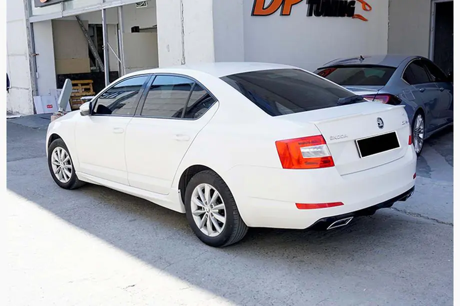 Skoda Octavia III A7 2013–2019 DPT sideskirts (voor lakken) Foto 3