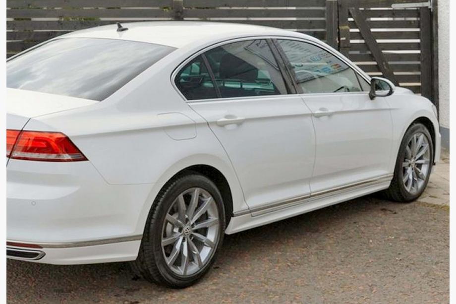 Volkswagen Passat B8 2015–2023 DPT side skirts (spuitklaar) Foto 2