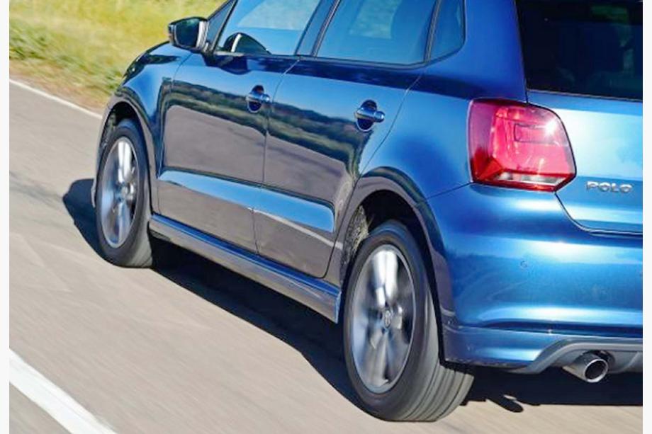 Volkswagen Polo 2010–2017 Sideskirts DPT V-3 (hoogglans zwart) Image
