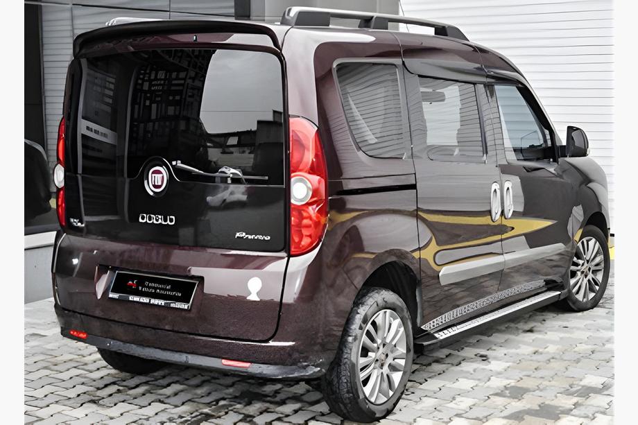 Fiat Doblo II 2010–2022 DPT spoiler (hoogglans zwart) Image