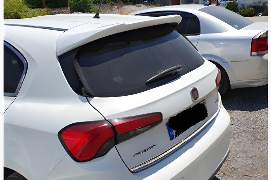 Fiat Tipo 2016– Spoiler DPT (HB, hoogglans zwart) Image