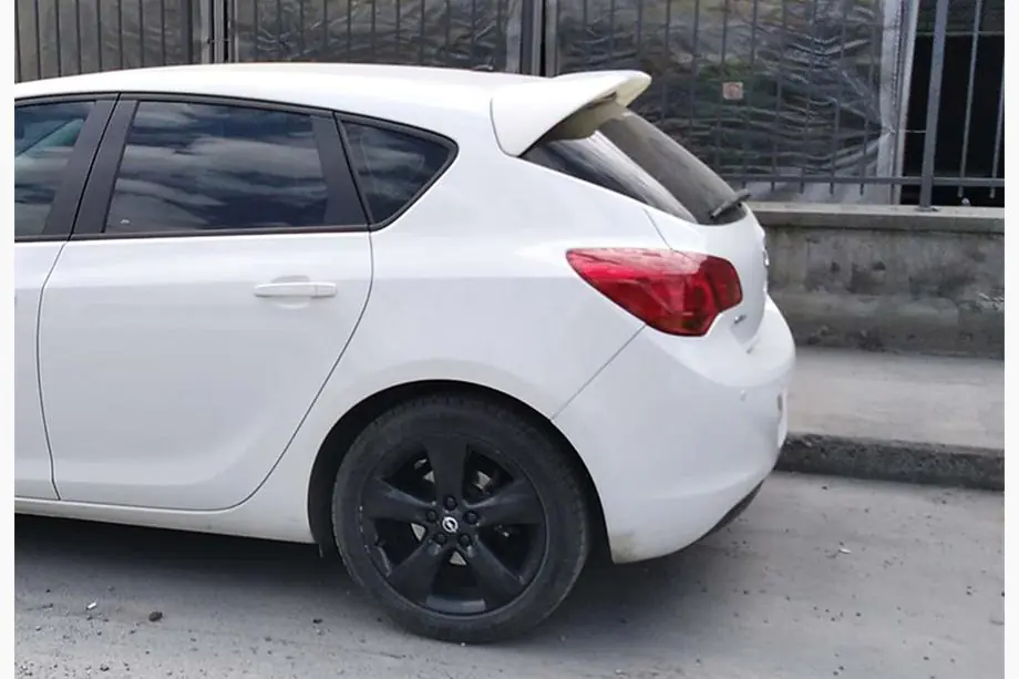 Opel Astra J 2009–2015 DPT spoiler (HB, spuitklaar) Foto 5