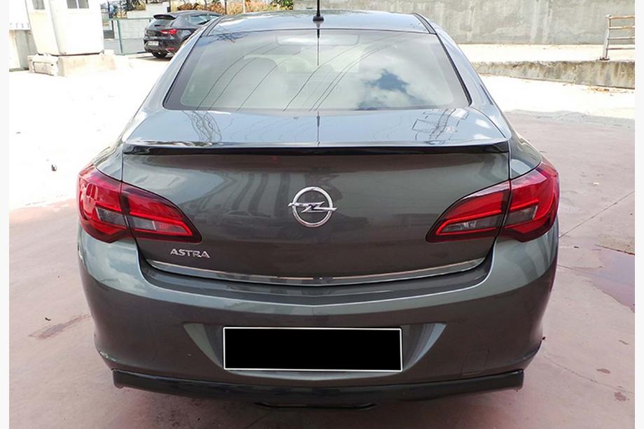 Opel Astra J 2009–2015 Spoiler DPT V-2 (SD, hoogglans zwart) Image