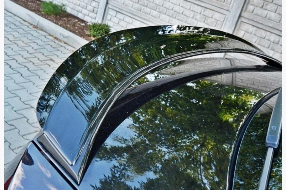 Skoda Octavia III A7 2013–2019 Spoiler DPT V-3 (glans zwart) Foto 1