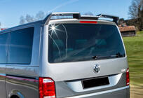 Volkswagen T6 2015–2024 DPT spoiler (hoogglans zwart) foto 1