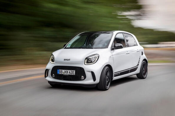Review van de stads-EV Smart EQ forfour