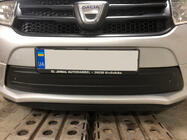 Dacia Sandero 2013–2020 Winter onderste grille-afdekking Mat foto 1