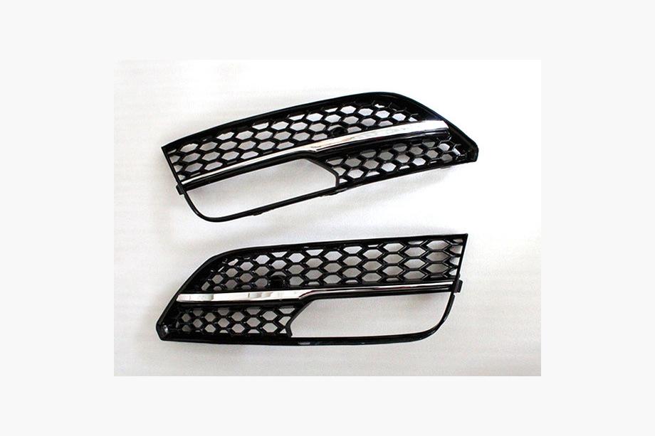 Audi A3 2012–2020 Mistlampgrilles RS-Style V-2 (2012-2016, 2 stuks, zwart) Image