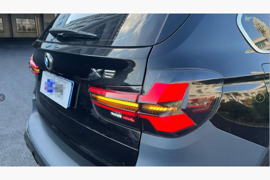 BMW X5 F15 2013–2018 Facelift ombouwset naar X5M F95 2024 (zonder vervanging van de achterklep) Foto 5