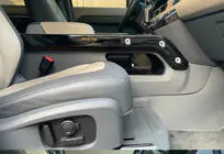 Land Rover Defender 2019– Zwarte dashboard sierlijsten foto 3