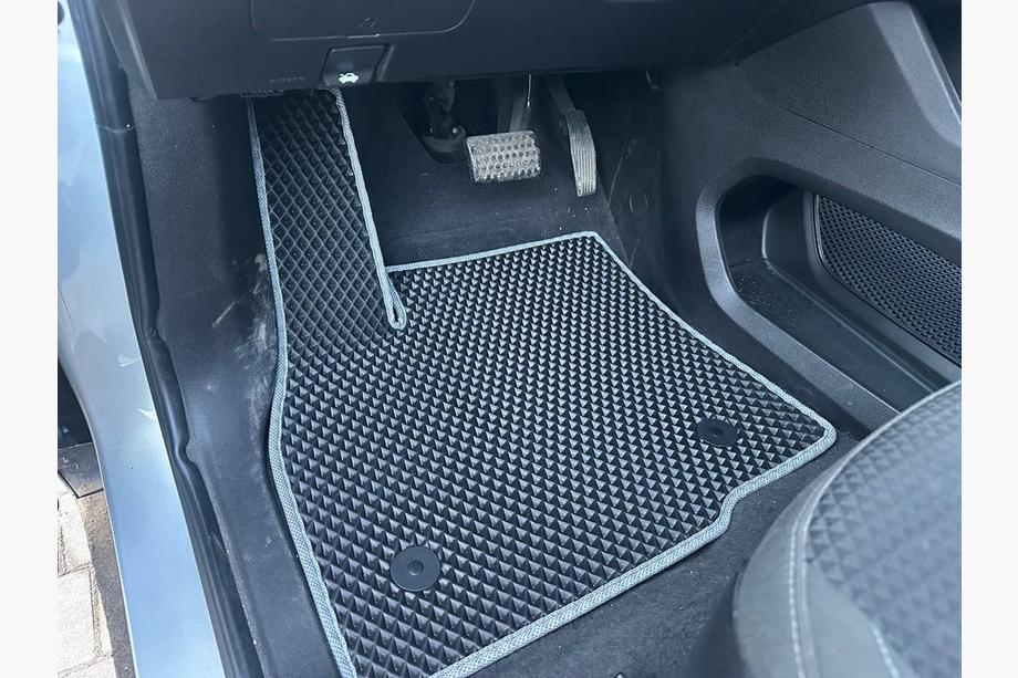 Chevrolet Bolt 2016–2023 EVA vloermatten (EUV, zwart) Image