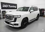Toyota Land Cruiser 300 2021– Spatbordverbreders VXR Zwarte kleur foto 1