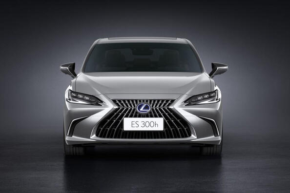 Vernieuwde Lexus ES: stijl en comfort in elk detail