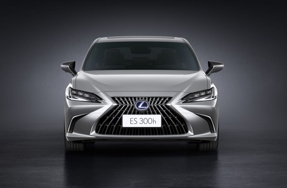 Vernieuwde Lexus ES: stijl en comfort in elk detail