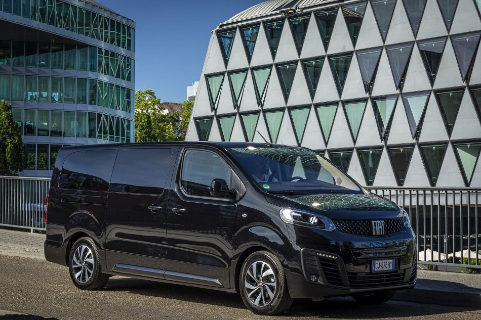 Review van de elektrische minivan Fiat E-Ulysse
