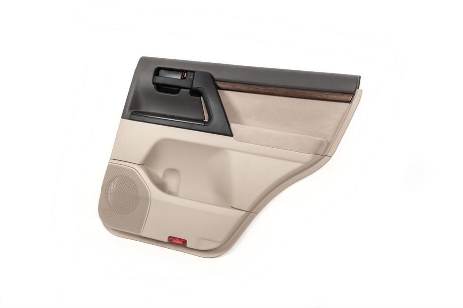 Toyota Land Cruiser 200 2007–2021 Set facelift deurpanelen (4 stuks) Foto 6