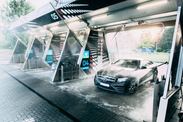 Auto goed wassen bij een wasbox: zo doe je dat