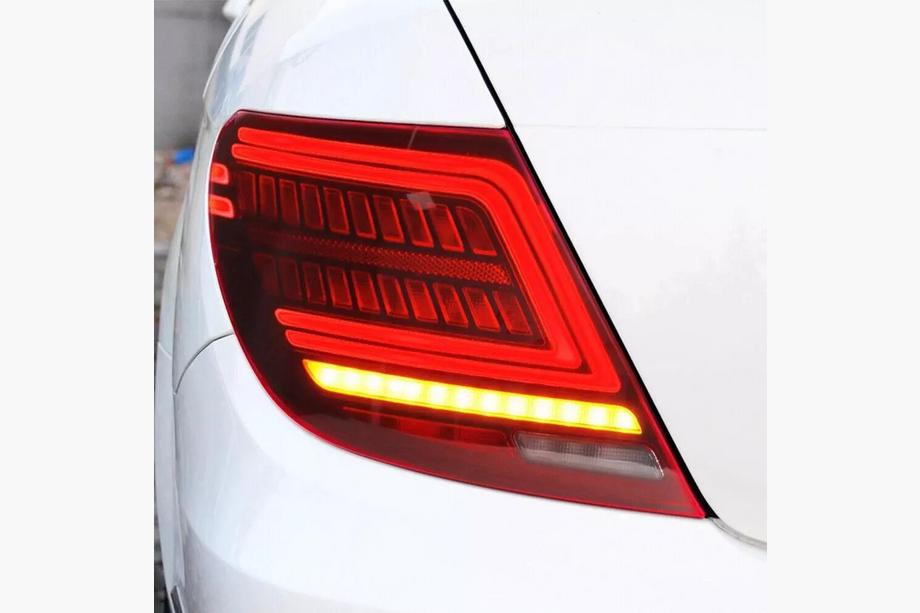 Mercedes C-klasse W204 2007–2015 LED achterlichten V2 (2 stuks) Image