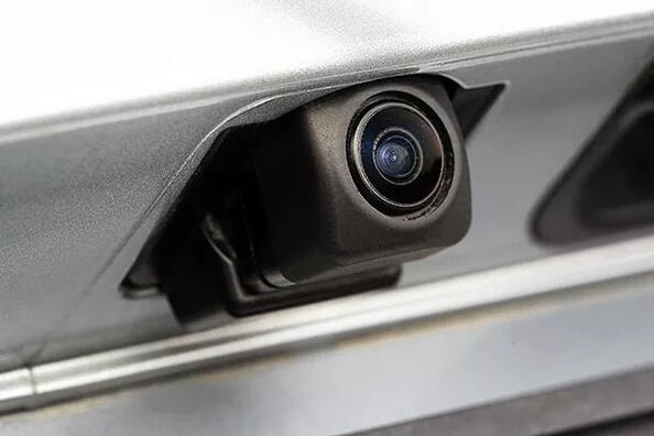 Achteruitrijcamera inbouwen: stap-voor-stap handleiding