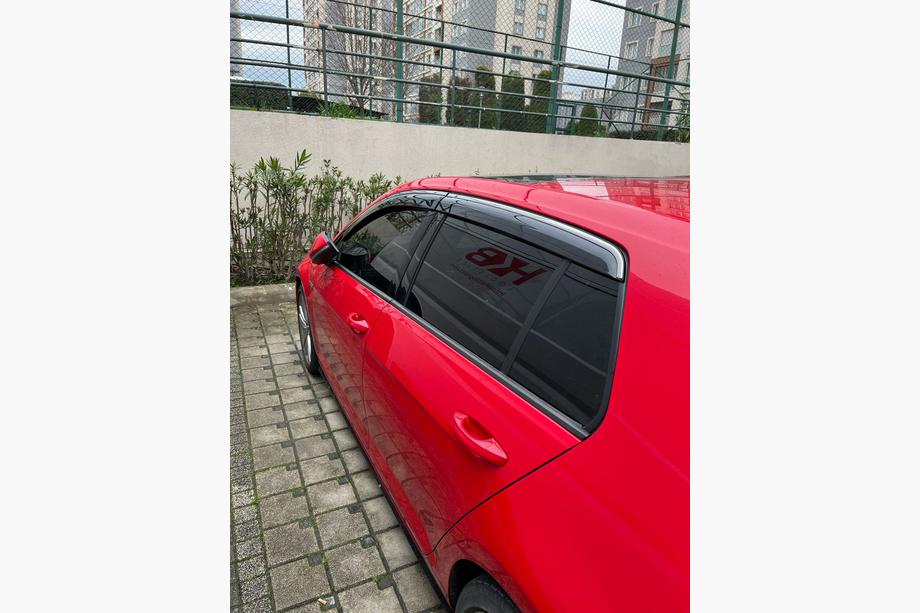 Volkswagen Golf 6 2008–2014 Raamwinddeflectors met chroomstrip HB (4 stuks, Sunplex Steinless) Image