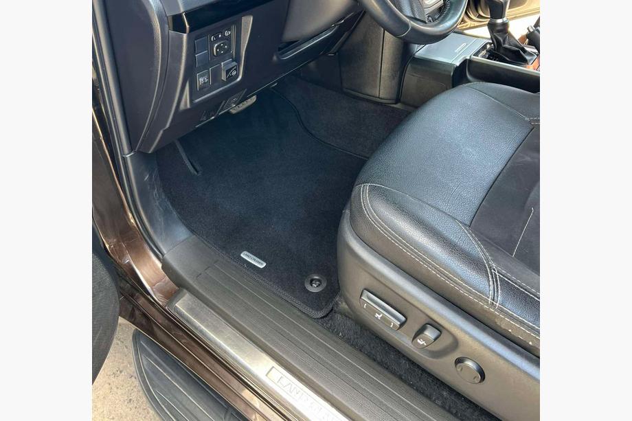 Toyota Land Cruiser Prado 150 2009–2023 Premium stoffen automatten (zwart) 7-zits, 2009-2013 Image