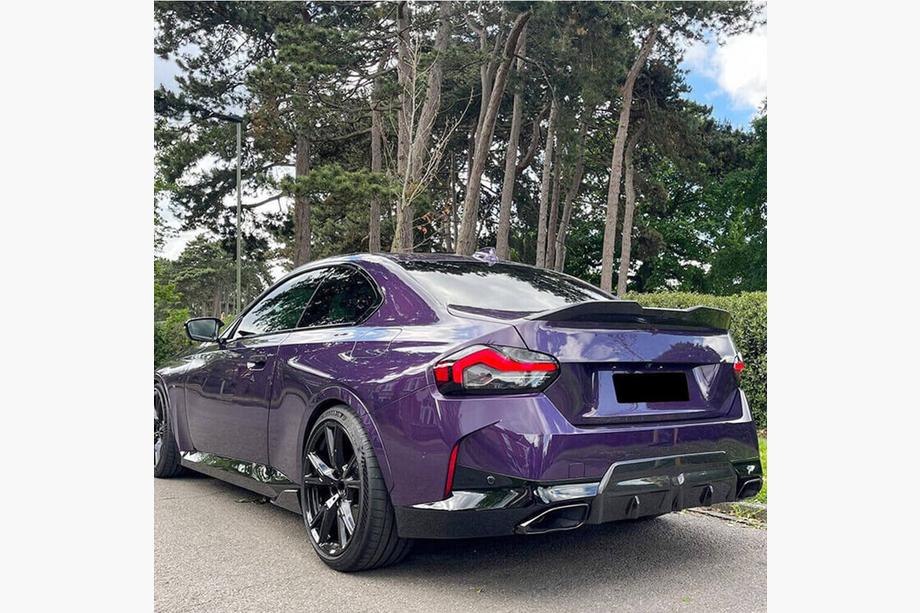 BMW 2 Serie G42 2021– Spoiler M4-Style V2 (Carbon) Foto 2