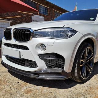 Voorbumper lipspoiler Lip V2 (voor F86, carbon) foto 1