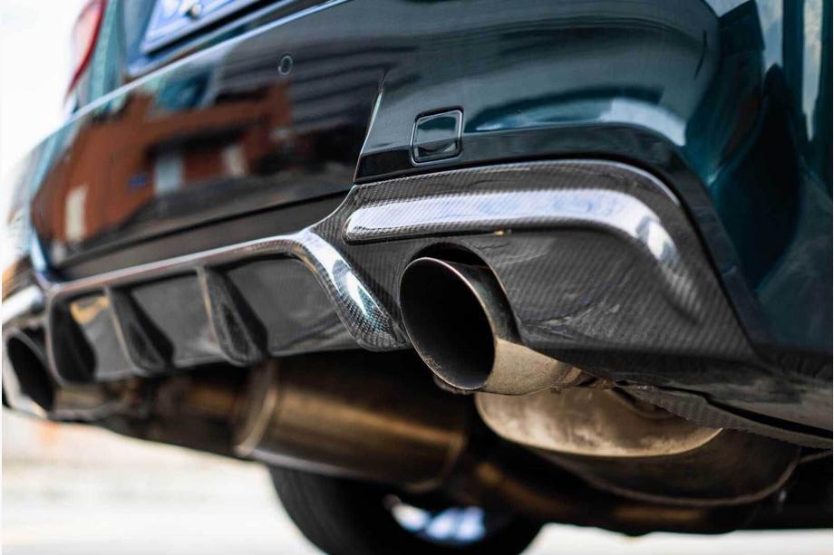 BMW 3-serie E90/E91 2005–2011 Achterbumper diffuser (voor E90 M-Sport, carbon) Foto 5