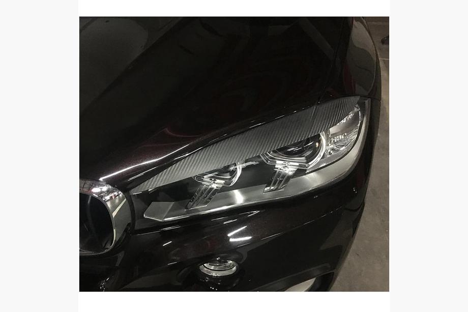 BMW X5 F15 2013–2018 Koplampwimpers V2 (Carbon) Foto 4