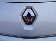 Renault Megane II 2004–2009 Voorste embleem (128 mm x 105 mm, Turkije) foto 2