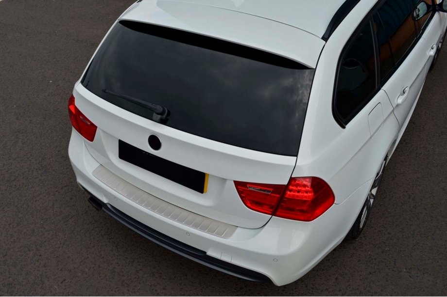 BMW 3-serie E90/E91 2005–2011 RVS achterbumperbeschermer (2006-2008, SW) Image