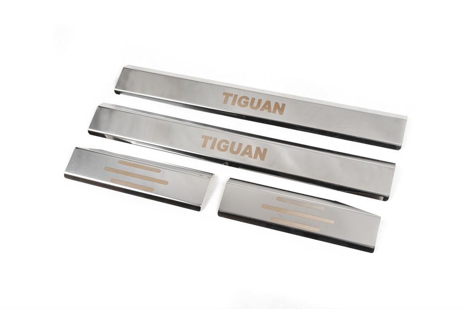 Volkswagen Tiguan 2007–2016 Carmos instaplijsten (4 stuks, RVS) Image
