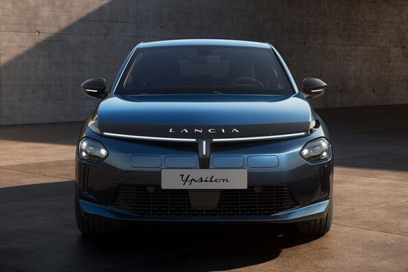Review van de elektrische auto Lancia Ypsilon Elettrica