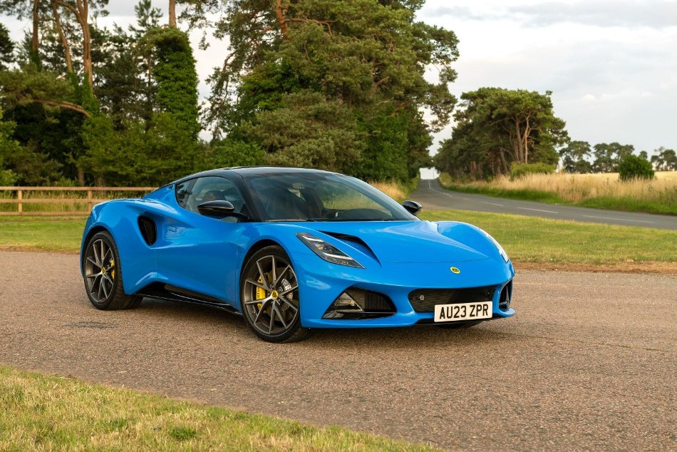 Review van de sportwagen Lotus Emira
