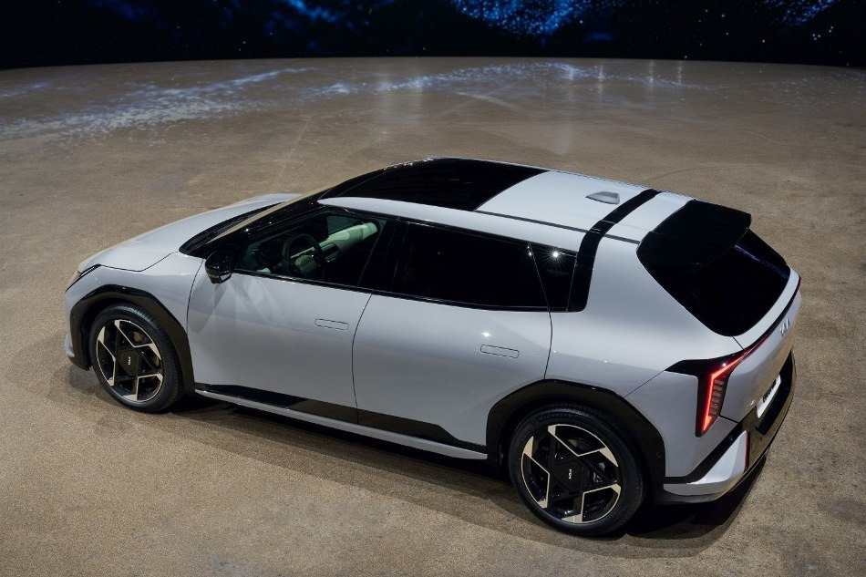 Review van de nieuwe elektrische hatchback Kia EV4 Hatch