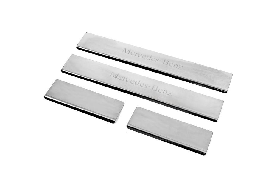 Mercedes ML W164 2005–2011 Carmos V1 instaplijsten (4 stuks, RVS) Foto 1