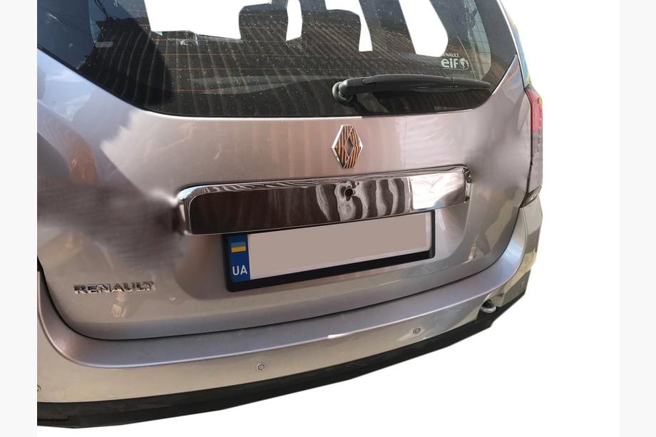 Dacia Duster 2008–2018 Complete sierlijst boven kenteken (RVS) Image