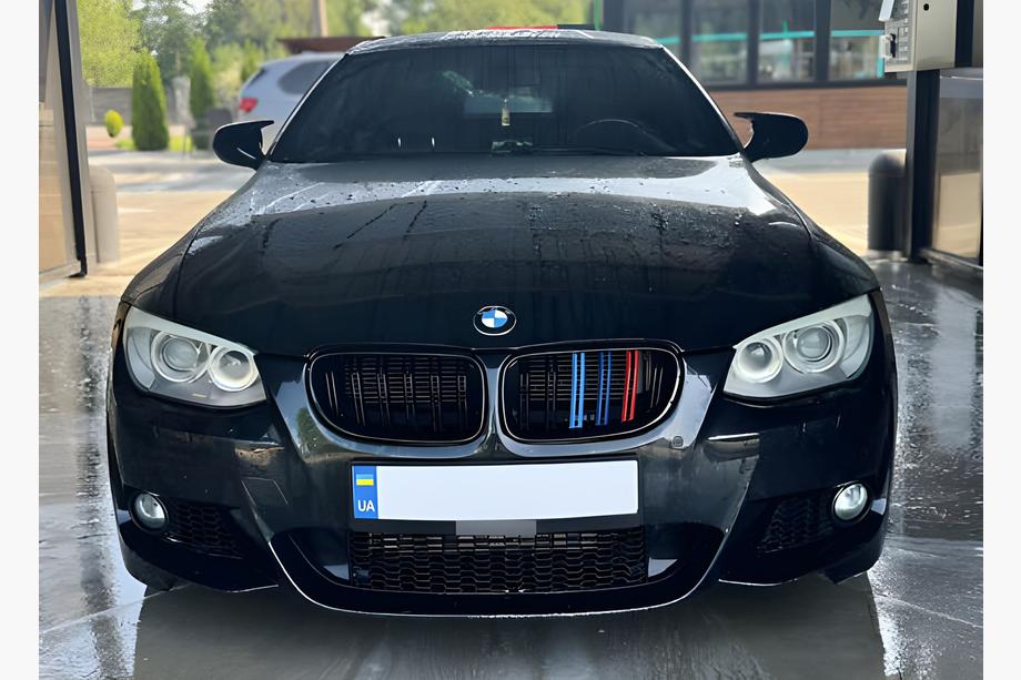 BMW 3-serie E92/E93 2006–2013 Niergrille M-Look (voor 2010-2013, M-Color) Image