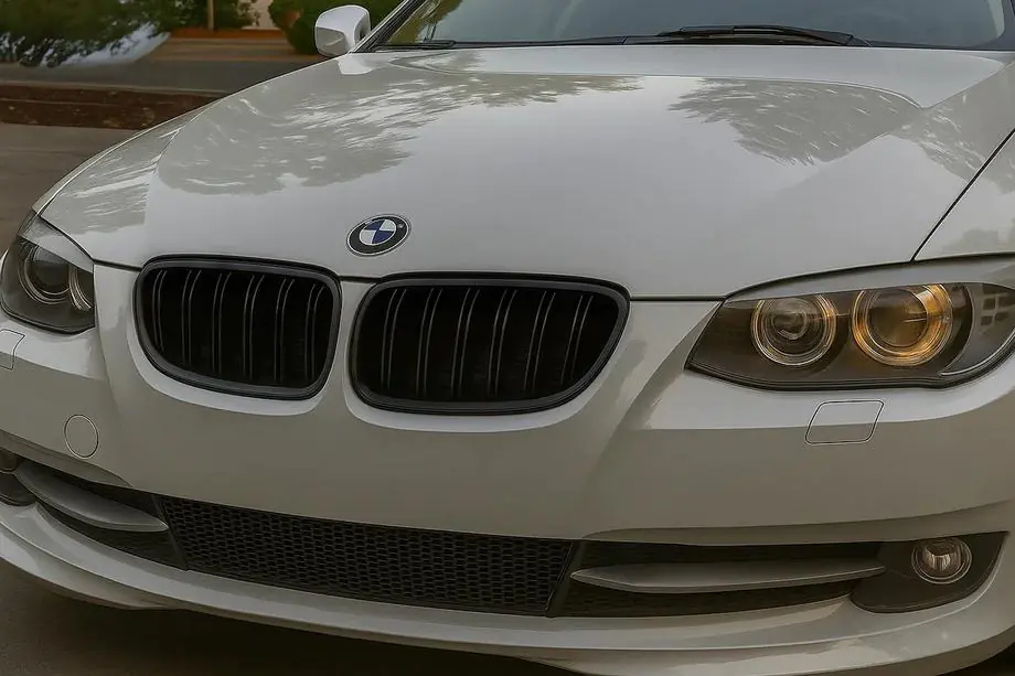 BMW 3-serie E92/E93 2006–2013 M-Look niergrilles (voor 2010-2013, mat zwart) Image
