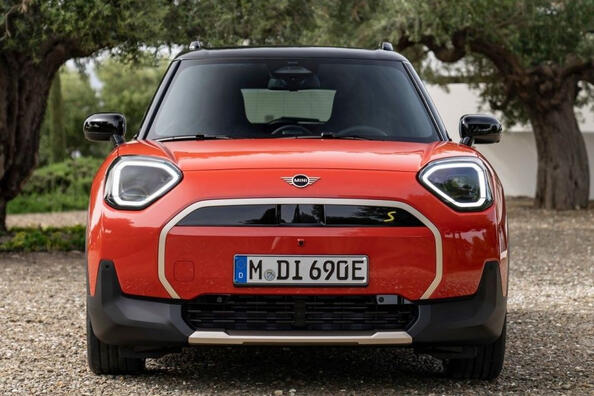 Test van de elektrische crossover MINI Aceman