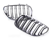 BMW 5 Serie E60/E61 2003–2010 M-Look nierroosters (hoogglans zwart met chroomrand) foto 2