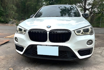BMW X1 F48 2015–2022 M-Look niergrille (2015-2019, hoogglans zwart) foto 1