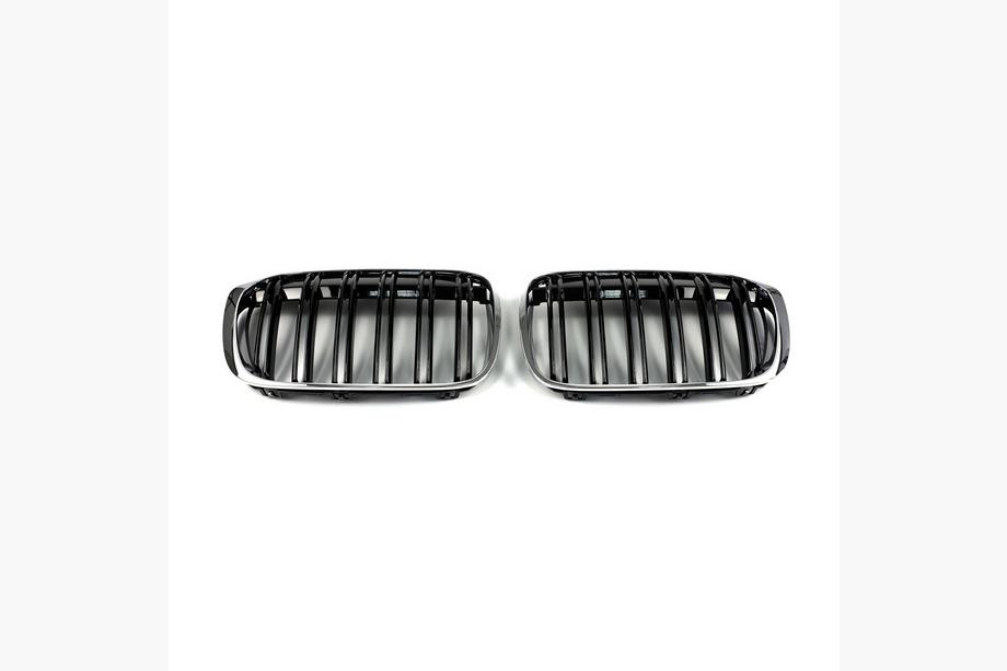 BMW X1 F48 2015–2022 M-Look nierengrilles (2015-2019, hoogglans zwart met chromen omlijsting) Foto 4