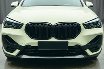 BMW X1 F48 2015–2022 Nierengrille M-Look (2020-2022, hoogglans zwart) foto 1