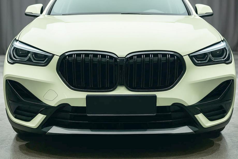 BMW X1 F48 2015–2022 Nierengrille M-Look (2020-2022, hoogglans zwart) Image