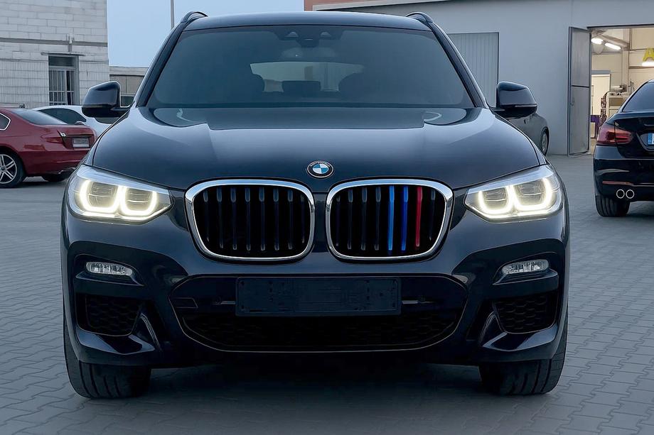 BMW X3 G01 2018– Niergrille 1 Bar (2018-2021, M-Color met chromen omlijsting) Image