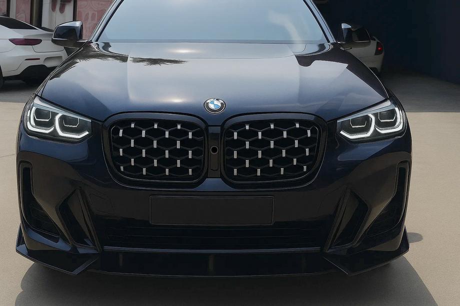 BMW X3 G01 2018– Nierengrilles Diamond Silver (2021+, zwarte rand) Image