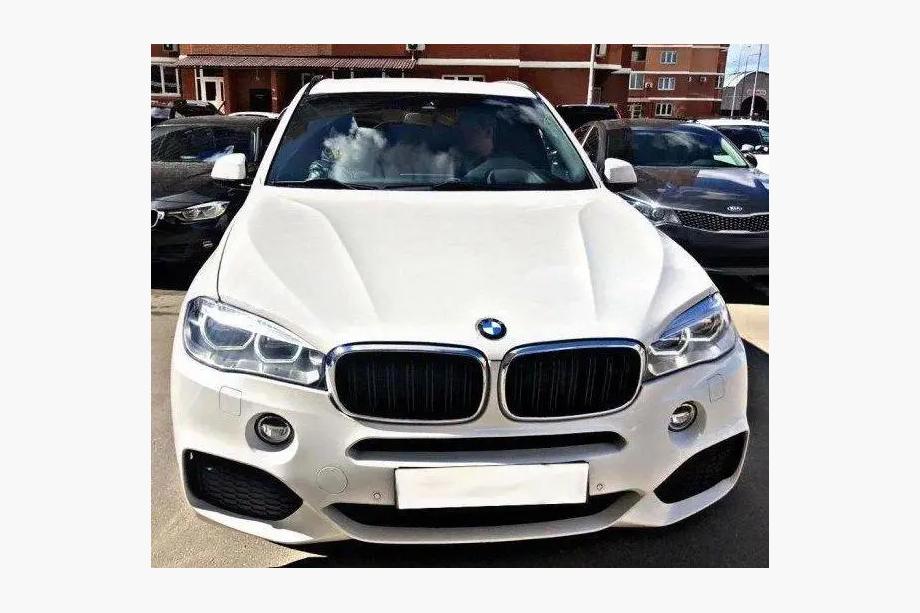 BMW X5 F15 2013–2018 M-Look nierroosters (hoogglans zwart met chroomrand) Foto 5
