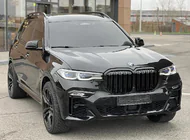 BMW X7 G07 2019– M-look niergrille (2019-2022, glanzend zwart) foto 2